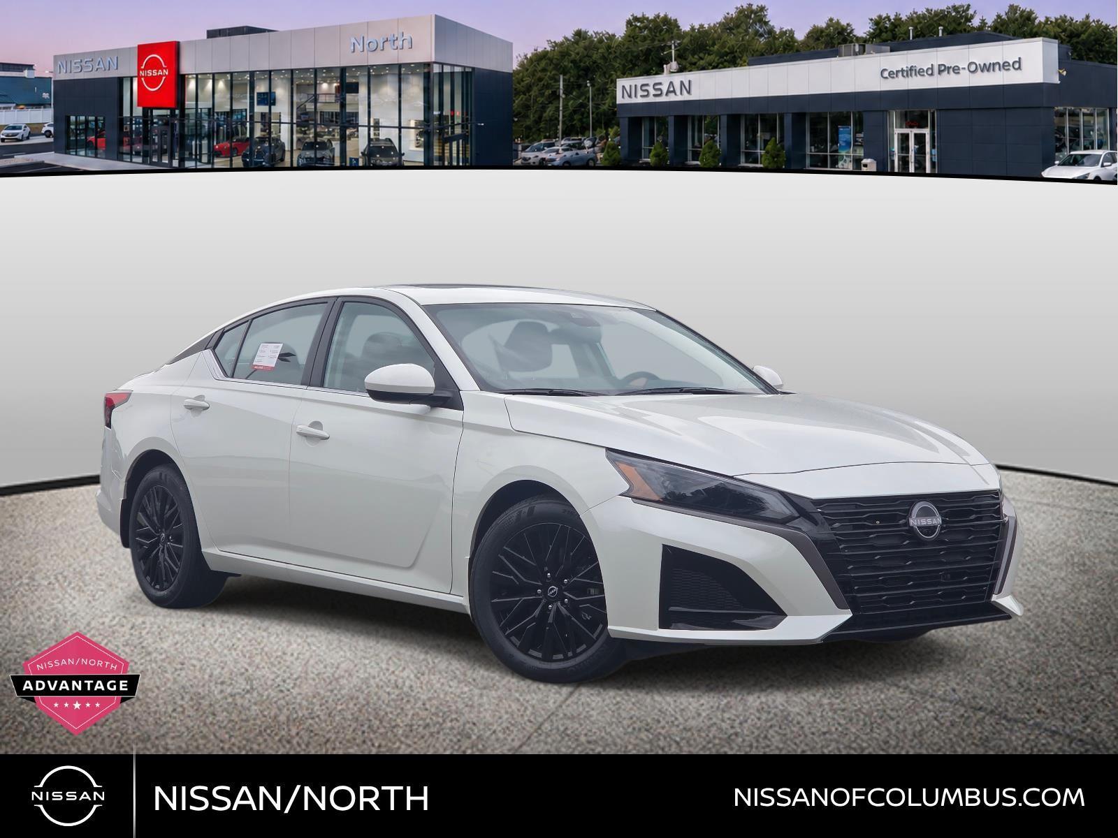 Pearl White Tricoat 2026 Nissan Altima Sedan Front-Wheel Drive Continuously Variable Transmission