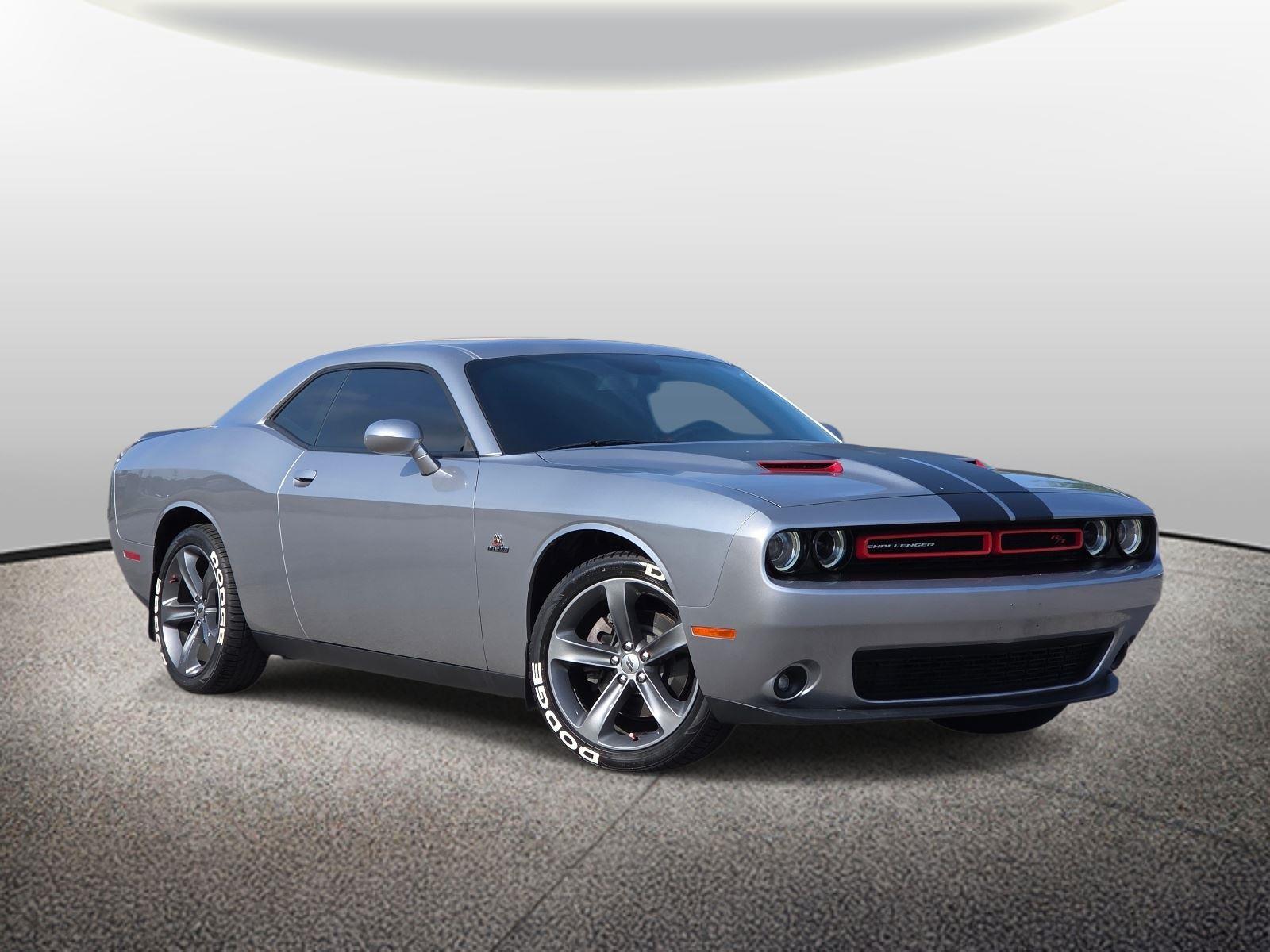 Silver (Billet Clearcoat) 2018 Dodge Challenger Coupe Rear-Wheel Drive 8-Speed Automatic