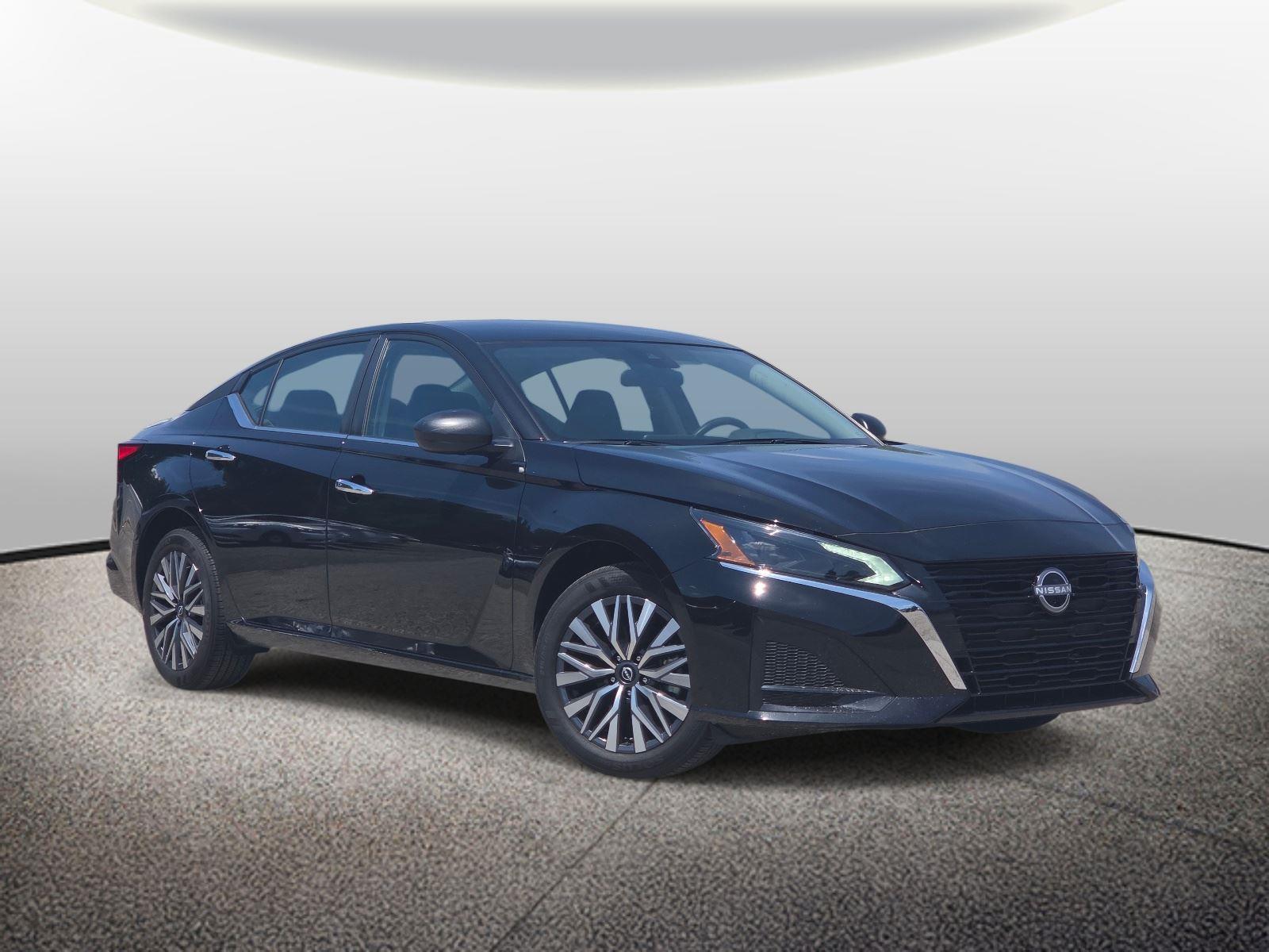 Super Black 2025 Nissan Altima Sedan All-Wheel Drive Continuously Variable Transmission