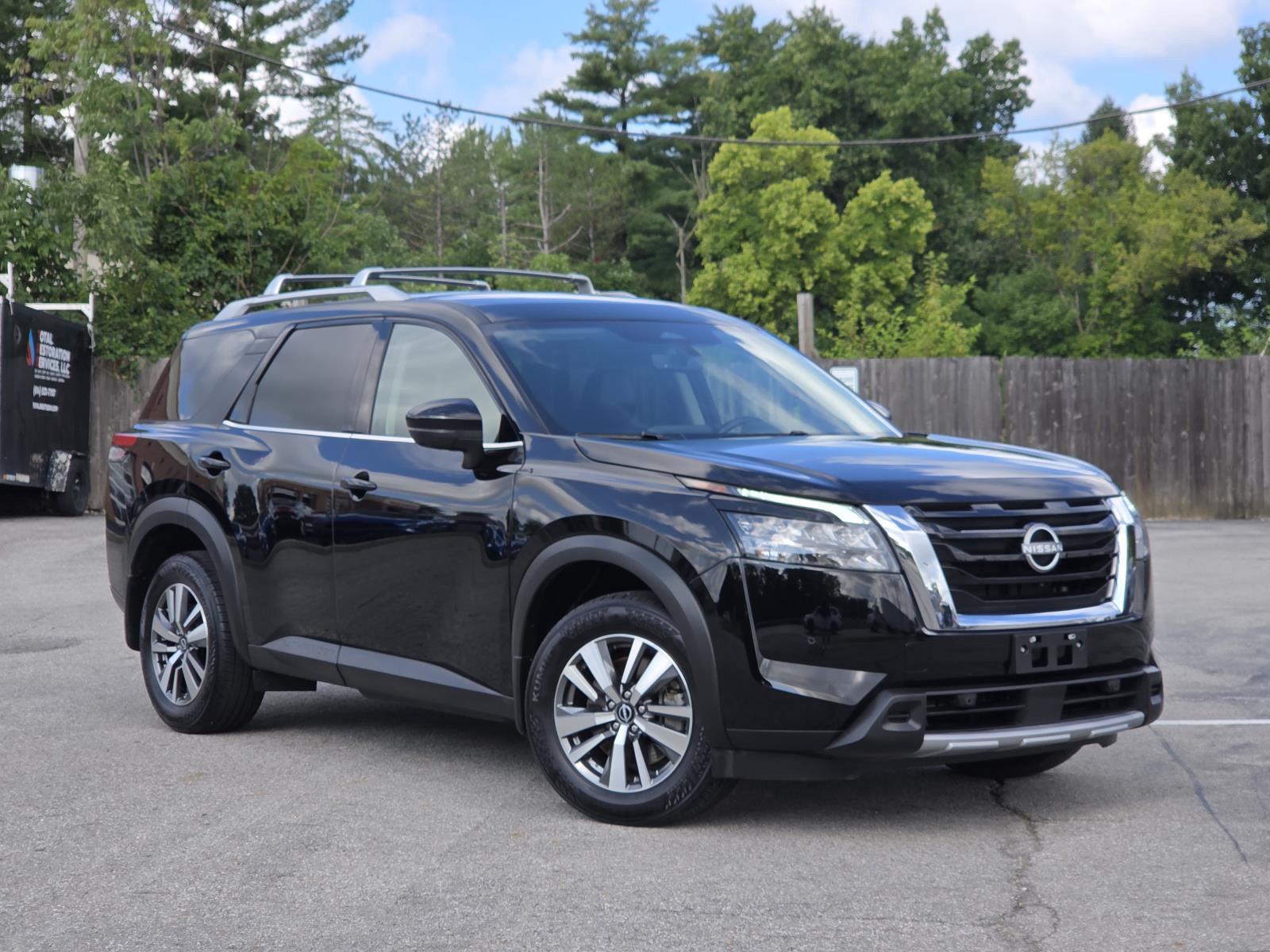 Super Black 2025 Nissan Pathfinder SUV / Crossover All-Wheel Drive Automatic