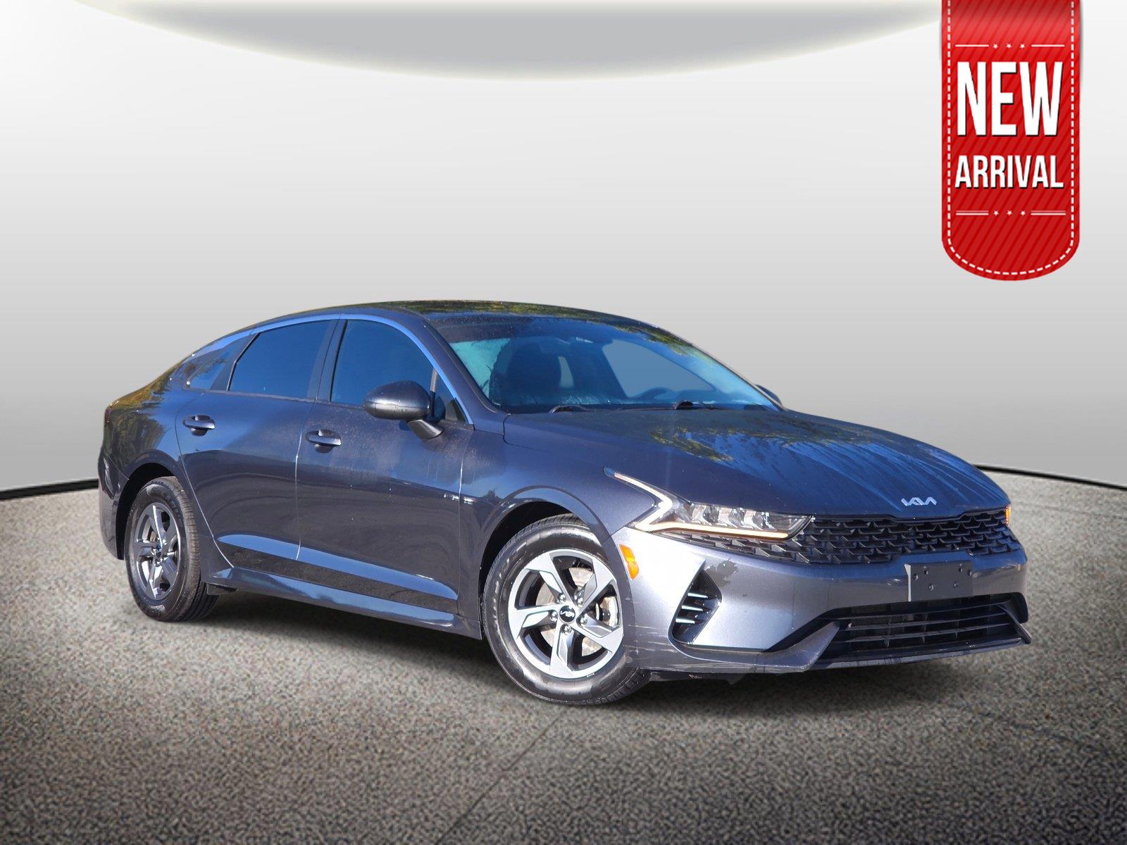 Gravity Gray 2022 Kia K5 Sedan Front-Wheel Drive Automatic