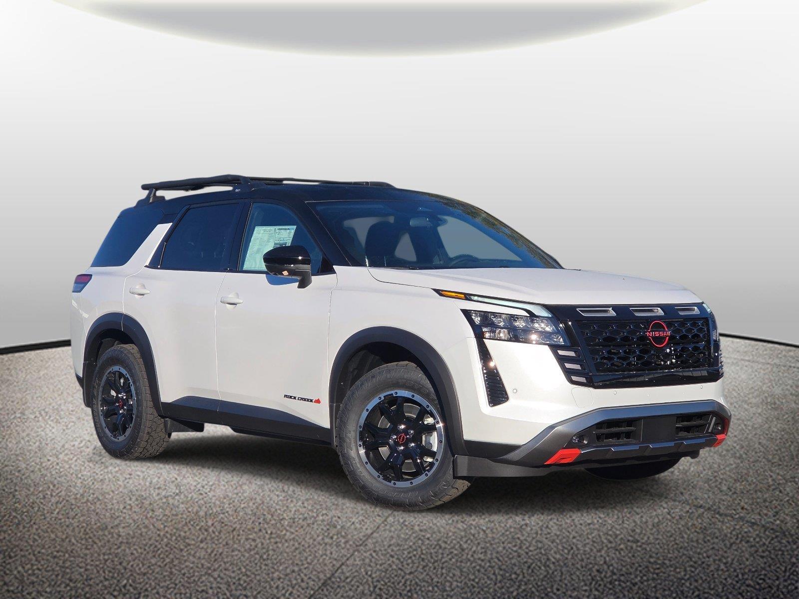 Everest White Pearl Tricoat/Super Black 2026 Nissan Pathfinder SUV / Crossover All-Wheel Drive Automatic