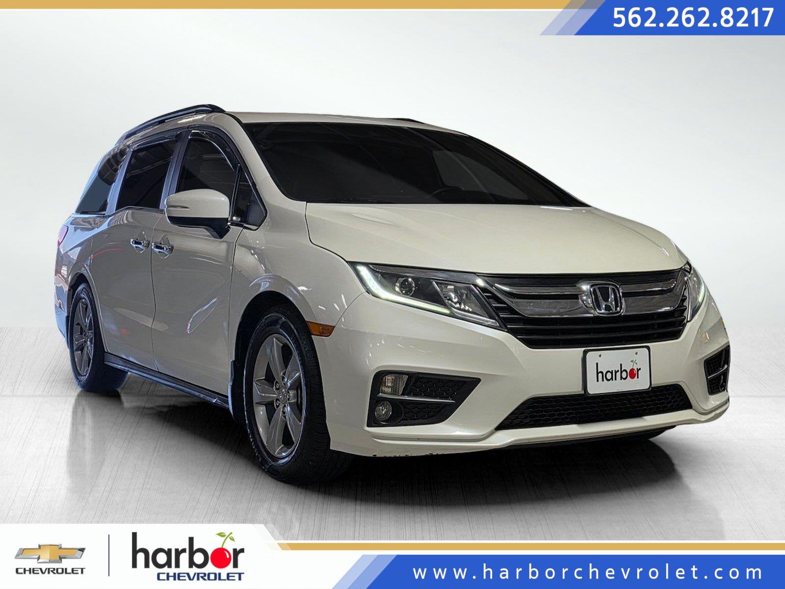 White Diamond Pearl 2018 Honda Odyssey Minivan Front-Wheel Drive Automatic