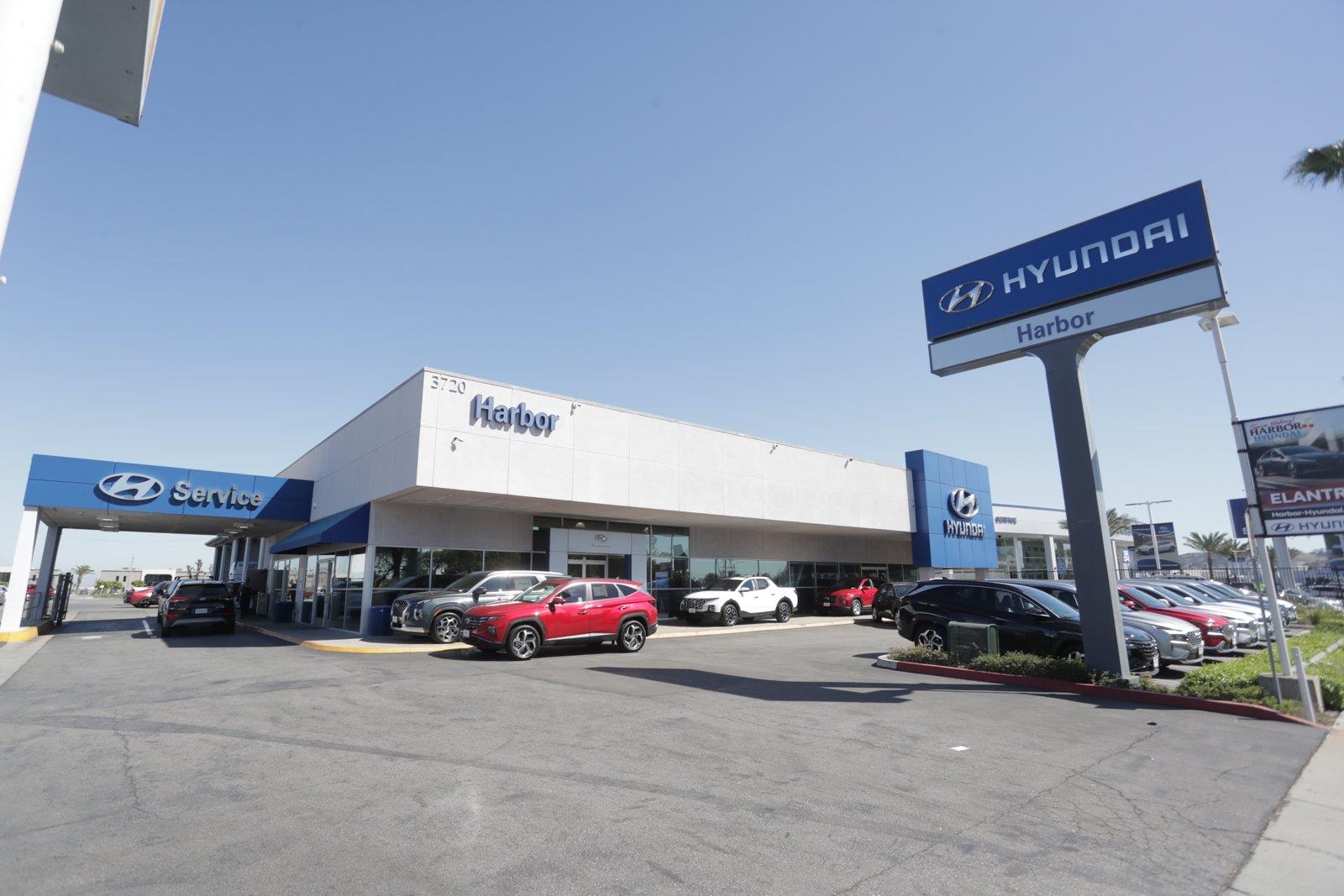 Used 2014 Windy Sea Blue Hyundai HATCHBACK image 37