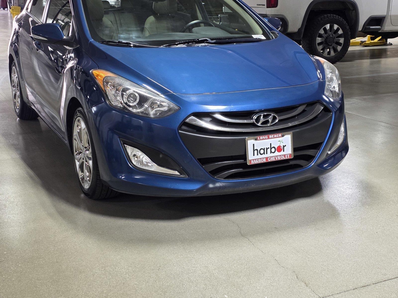 Used 2014 Windy Sea Blue Hyundai HATCHBACK image 9