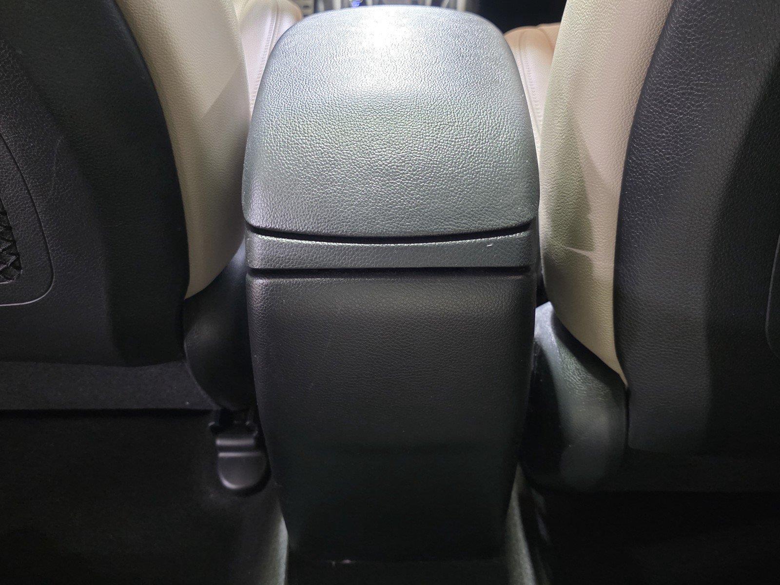 Used 2014 Windy Sea Blue Hyundai HATCHBACK image 16