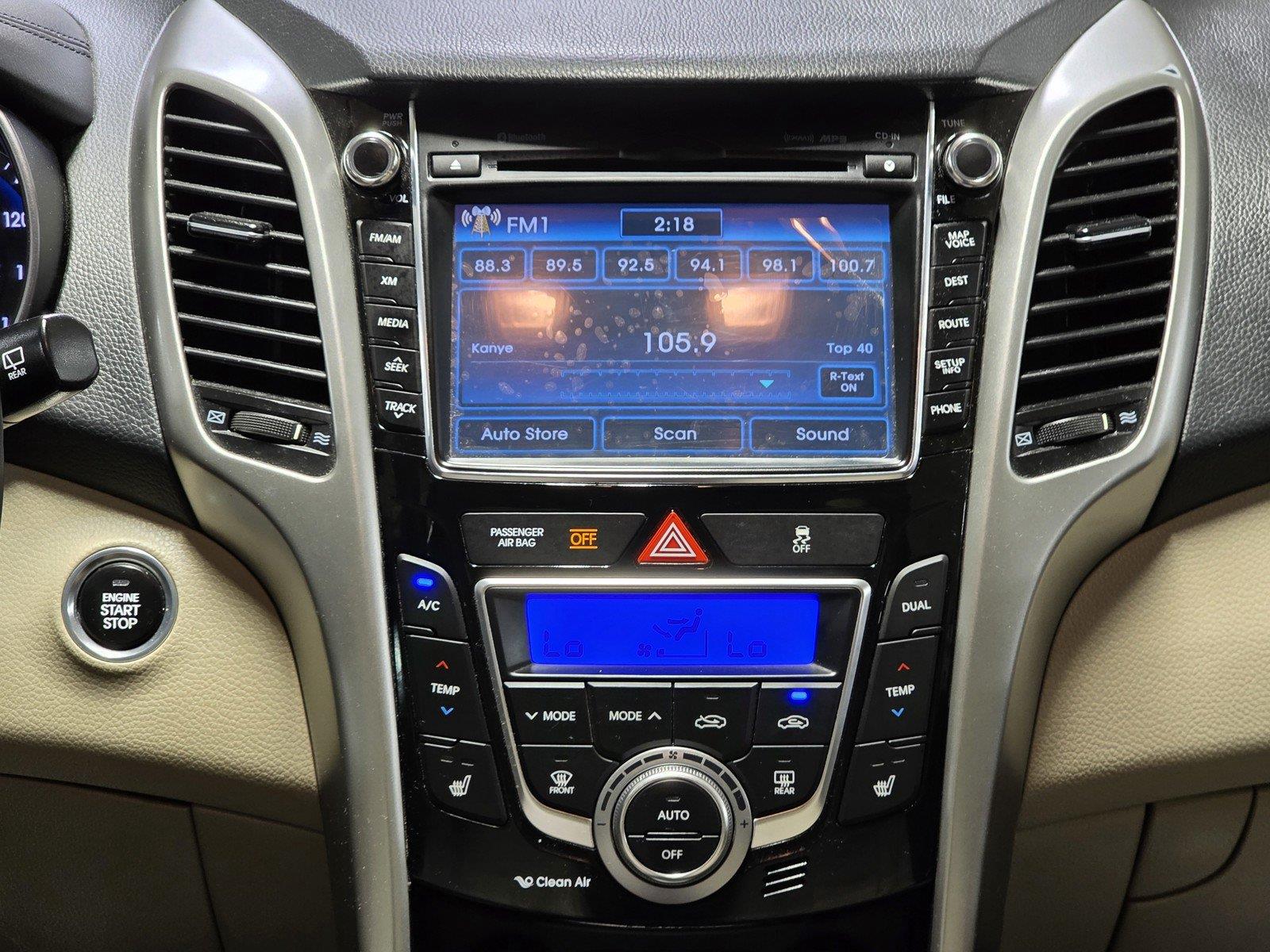 Used 2014 Windy Sea Blue Hyundai HATCHBACK image 25