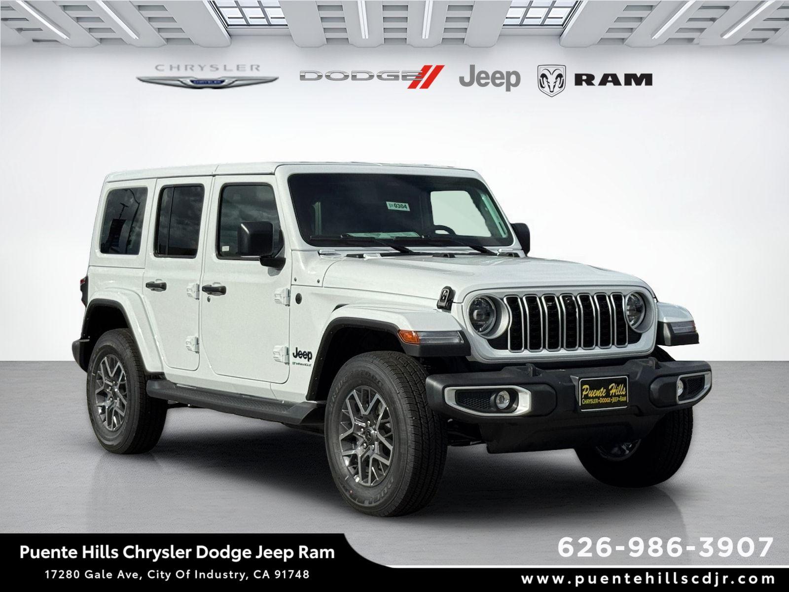 Bright White Clearcoat 2026 Jeep Wrangler Sahara 4-Door 4WD SUV / Crossover Four-Wheel Drive 8-Speed Automatic