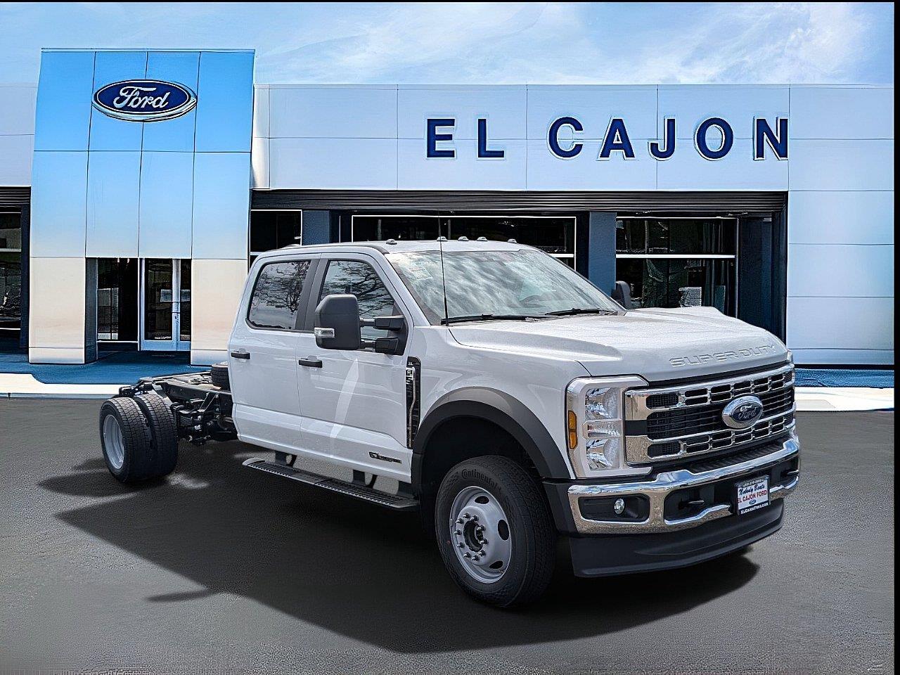 Oxford White 2026 Ford F-550 Super Duty Chassis Pickup Truck Rear-Wheel Drive Automatic