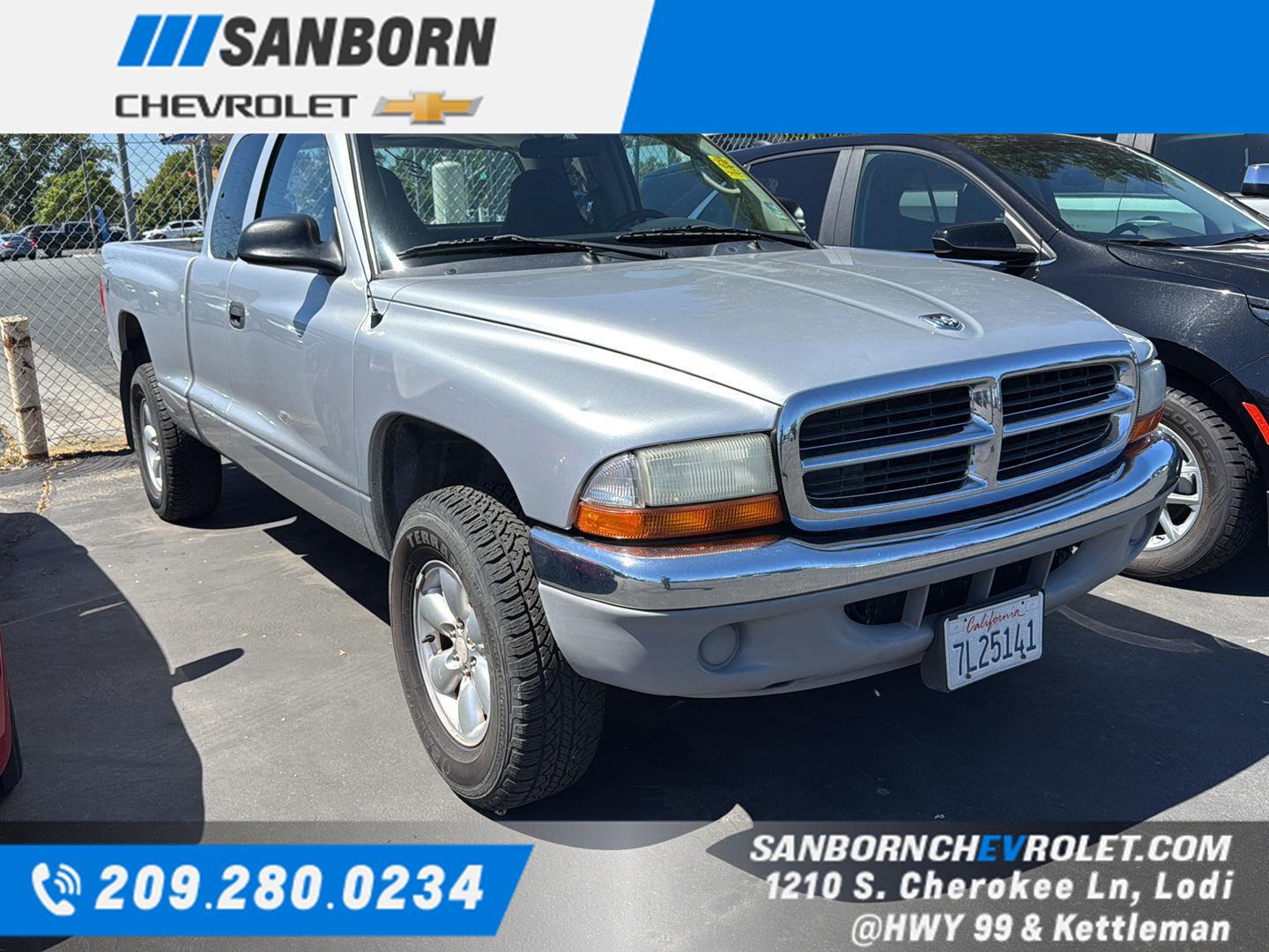 Bright Silver Metallic 2004 Dodge Dakota Pickup Truck Four-Wheel Drive 5-Speed Manual Overdrive