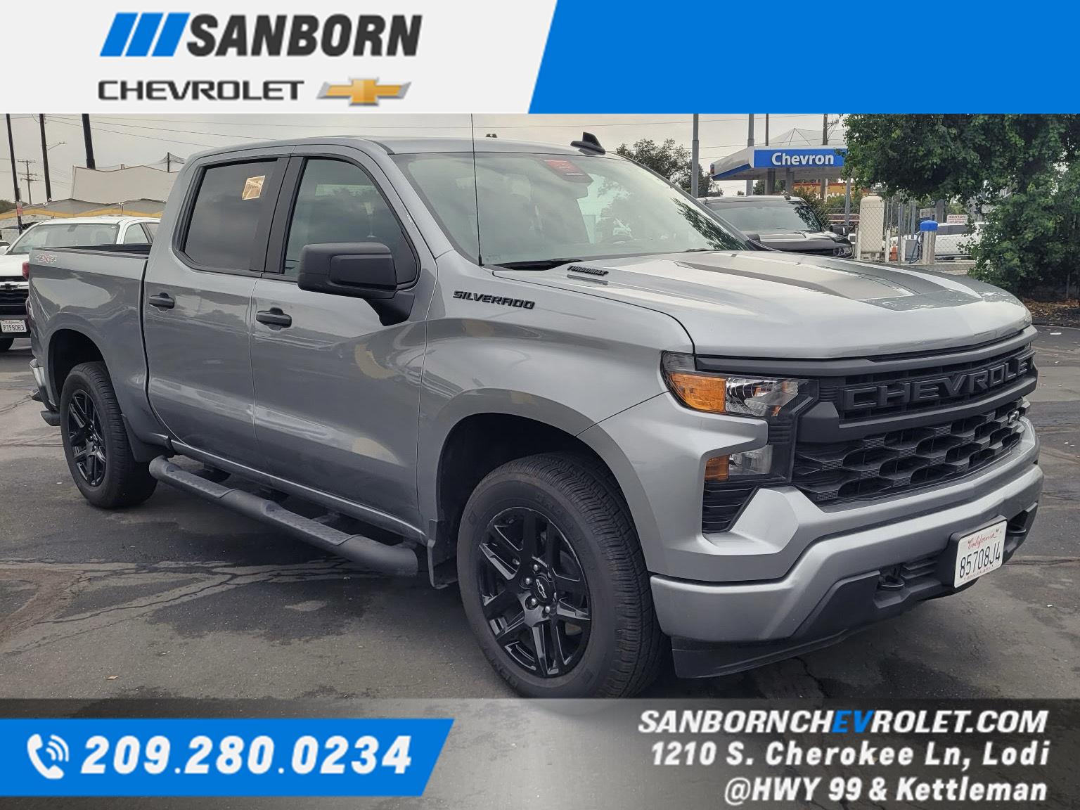 Sterling Gray Metallic 2026 Chevrolet Silverado 1500 Pickup Truck Four-Wheel Drive 8-Speed Automatic