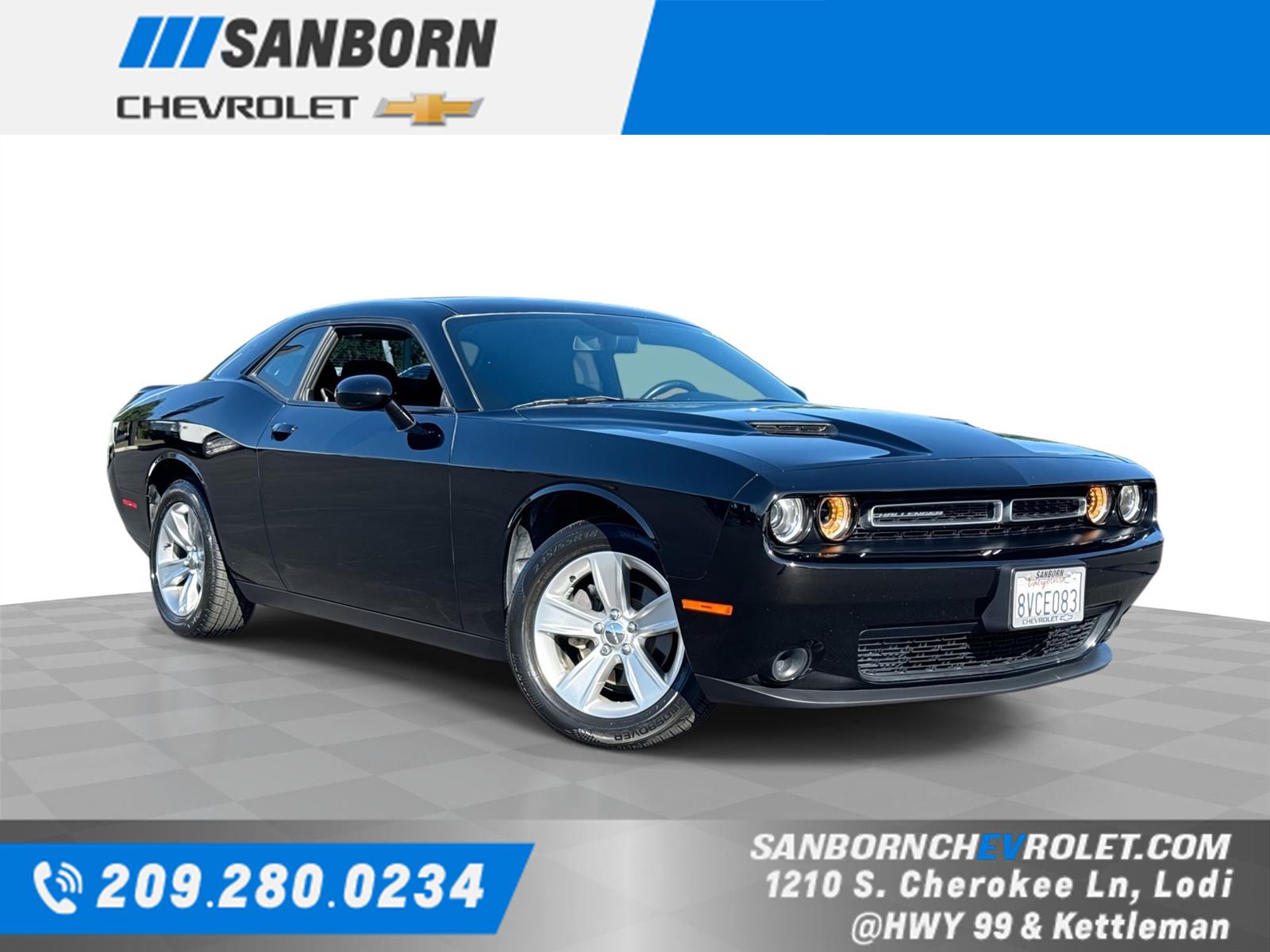 Pitch Black Clearcoat 2021 Dodge Challenger SXT RWD Coupe Rear-Wheel Drive 8-Speed Automatic