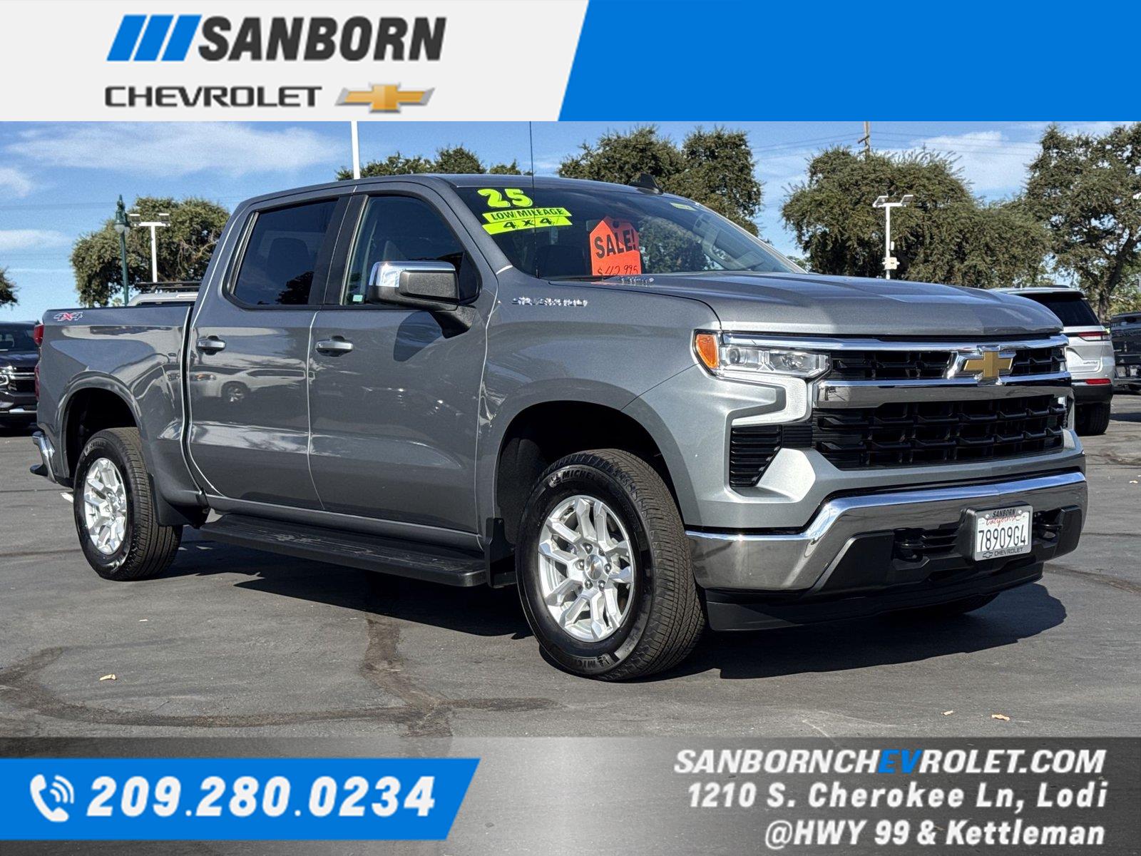 Sterling Gray Metallic 2025 Chevrolet Silverado 1500 Pickup Truck Four-Wheel Drive 8-Speed Automatic