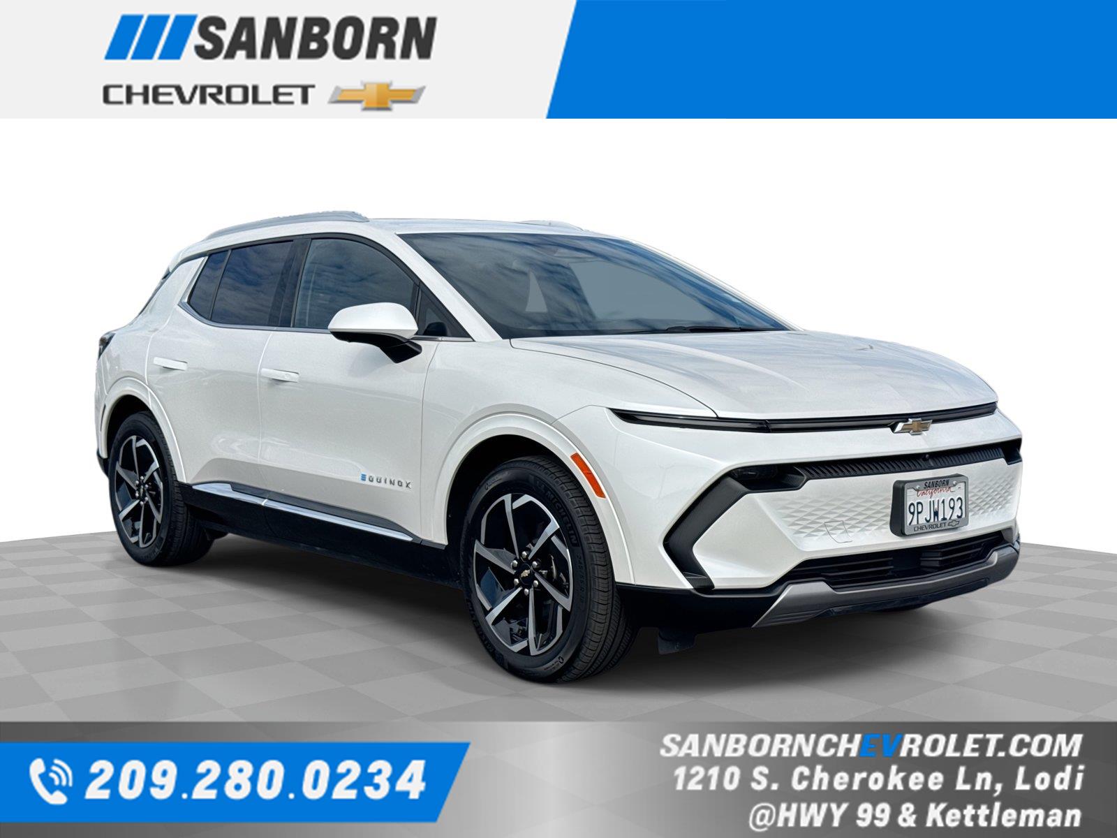 White (Iridescent Pearl Tricoat) 2024 Chevrolet Equinox EV SUV / Crossover Front-Wheel Drive Automatic