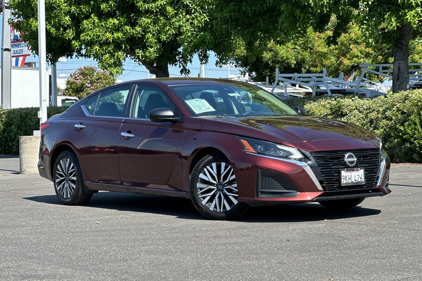 Garnet Pearl Metallic 2024 Nissan Altima Sedan Front-Wheel Drive Continuously Variable Transmission