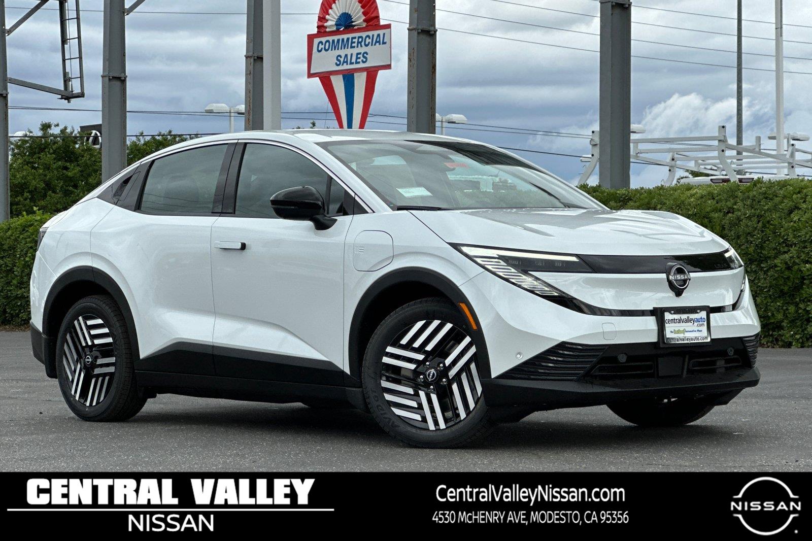 Everest White Pearl Tricoat 2026 Nissan LEAF SUV / Crossover Front-Wheel Drive Automatic