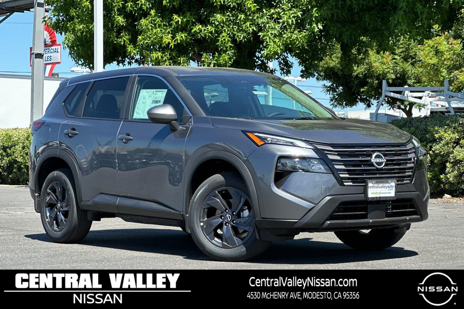 Gray (Gun Metallic) 2026 Nissan Rogue SUV / Crossover Front-Wheel Drive Continuously Variable Transmission