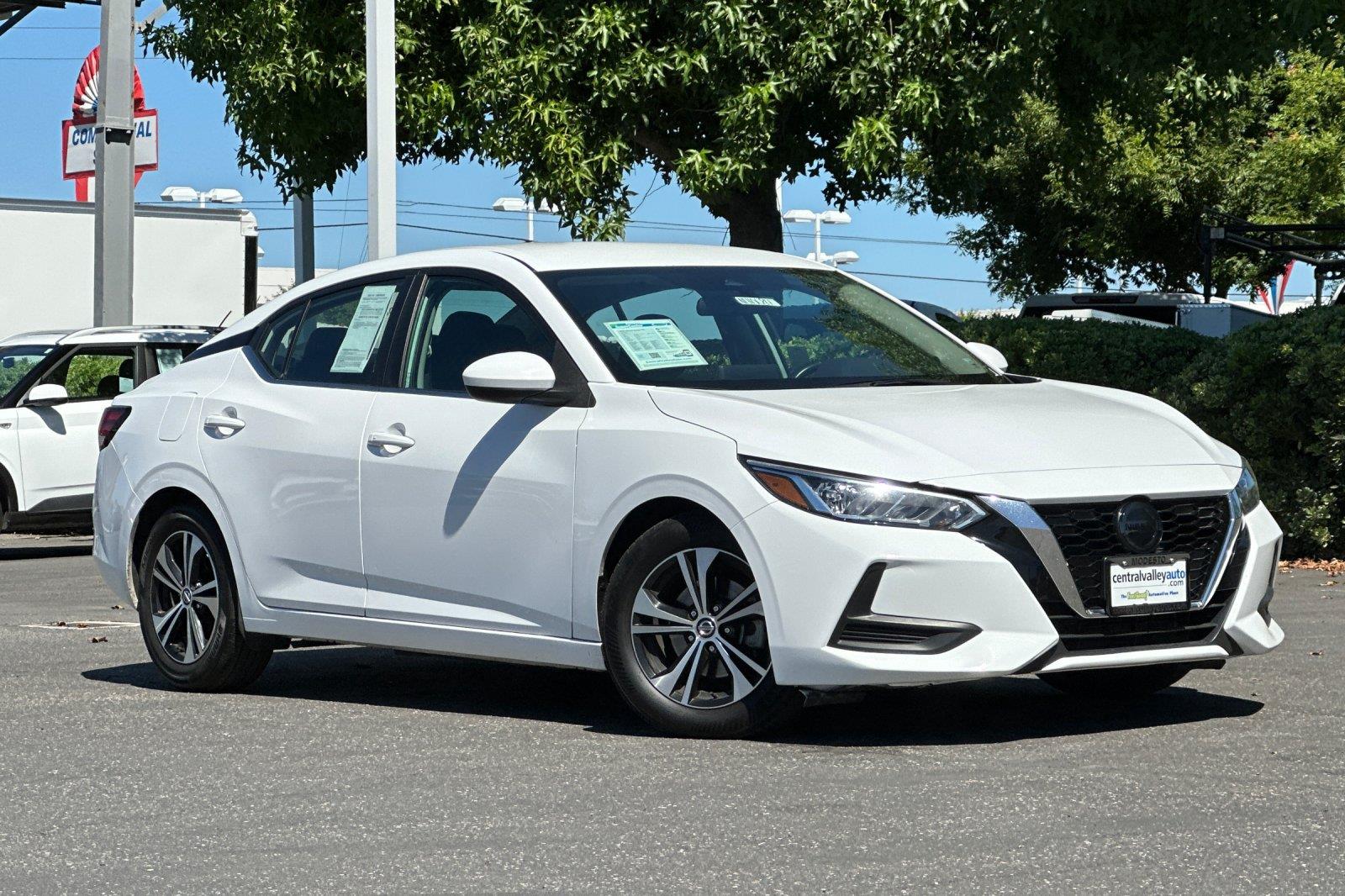 Aspen White Tricoat 2023 Nissan Sentra Sedan Front-Wheel Drive Continuously Variable Transmission