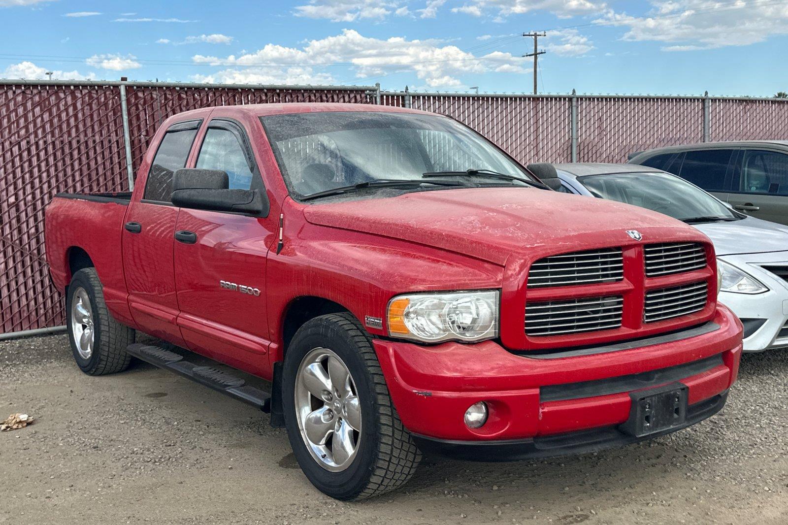 Flame Red Clearcoat 2004 Dodge RAM 1500 Pickup Truck Rear-Wheel Drive 5-Speed Automatic Overdrive