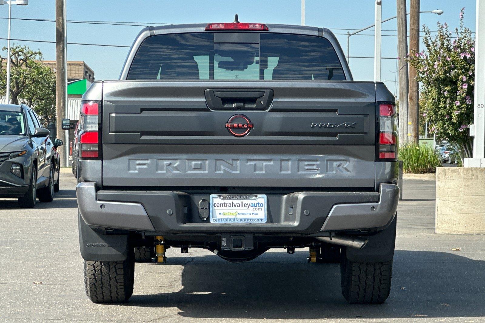 New 2027 Gun Metallic Nissan PRO-4X image 4