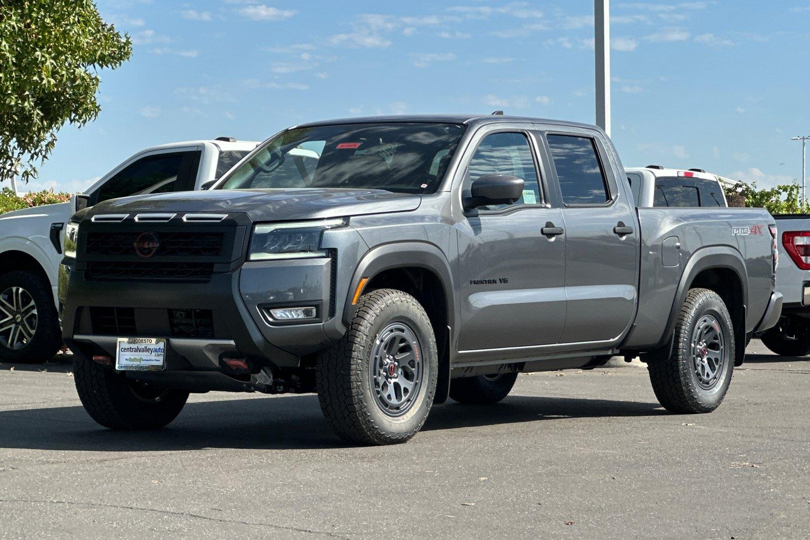 New 2027 Gun Metallic Nissan PRO-4X image 7