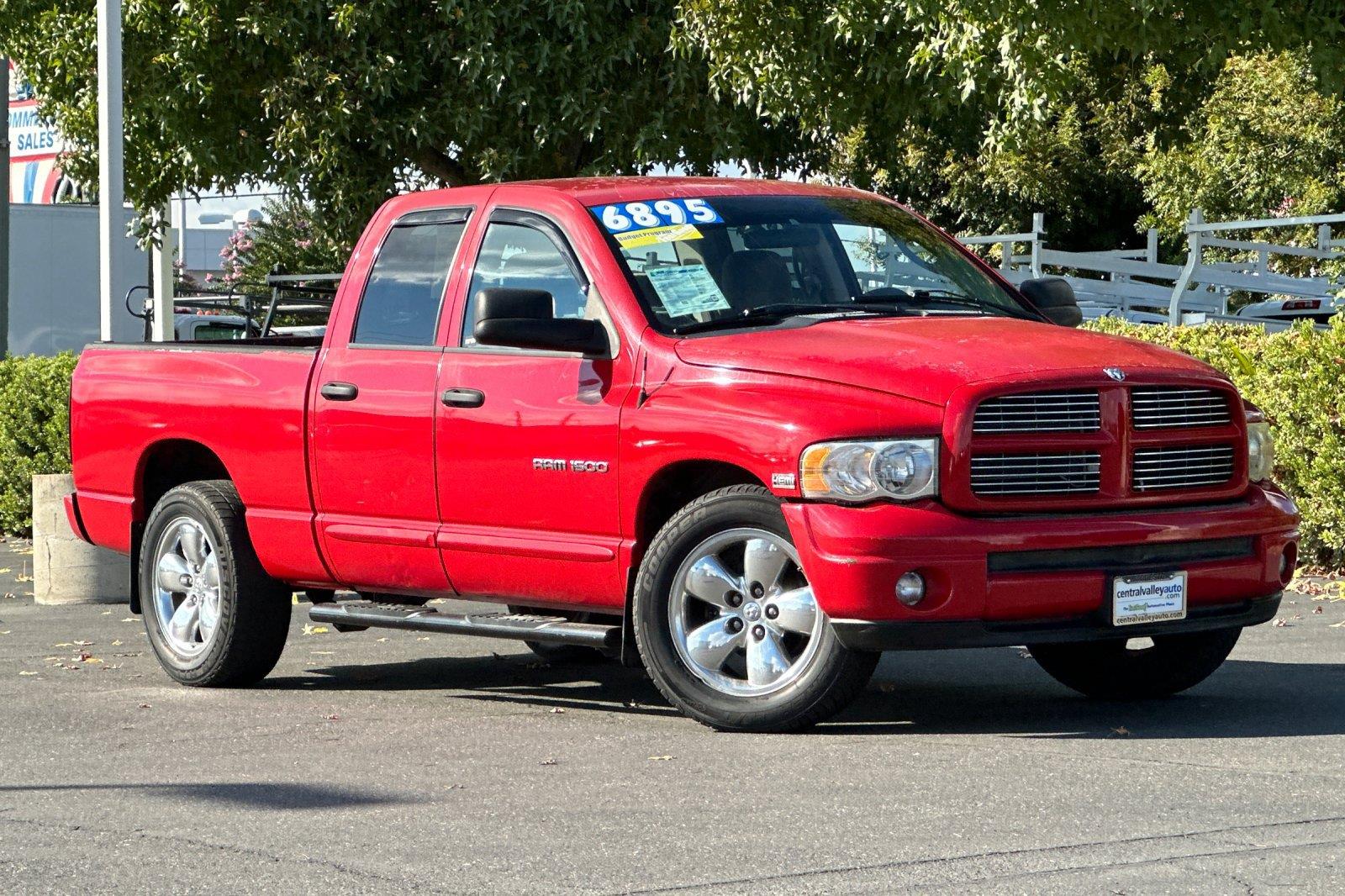 Flame Red Clearcoat 2004 Dodge RAM 1500 Pickup Truck Rear-Wheel Drive 5-Speed Automatic Overdrive