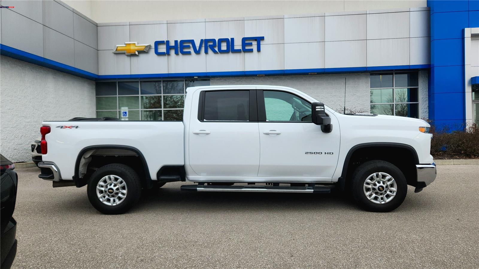 2025 Chevrolet Silverado 2500HD LT Crew Cab 4WD