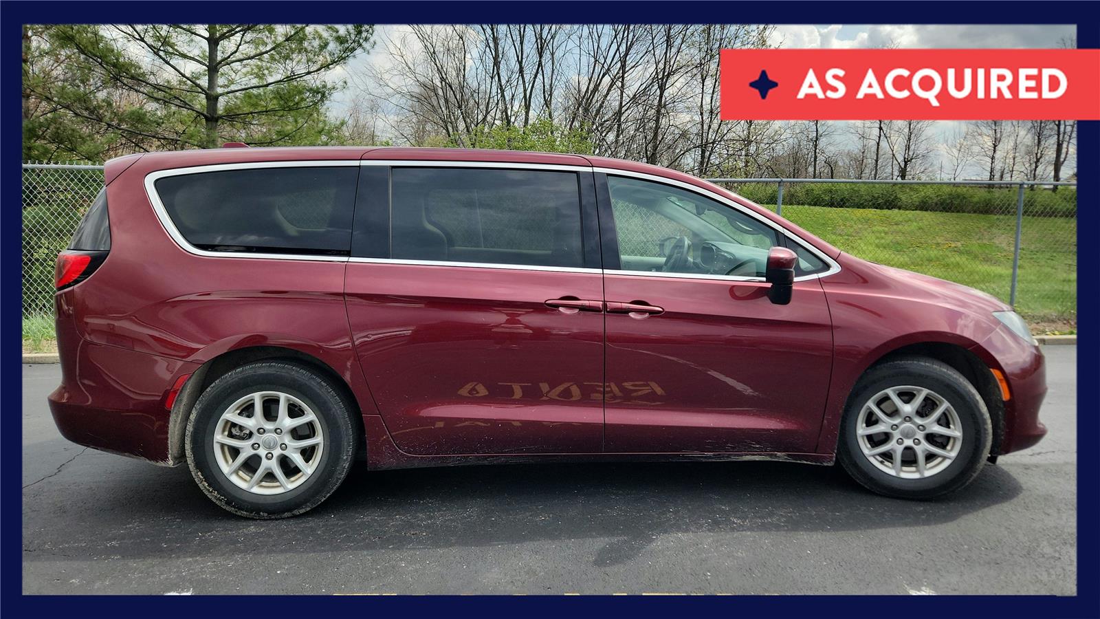 Velvet Red Pearlcoat 2017 Chrysler Pacifica Touring FWD Minivan Front-Wheel Drive 9-Speed Automatic
