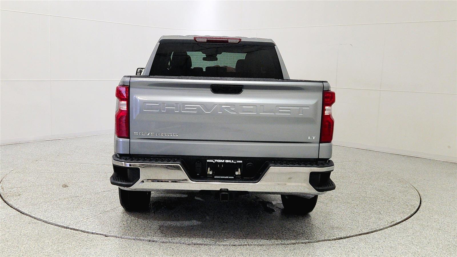 View vehicle photo 6