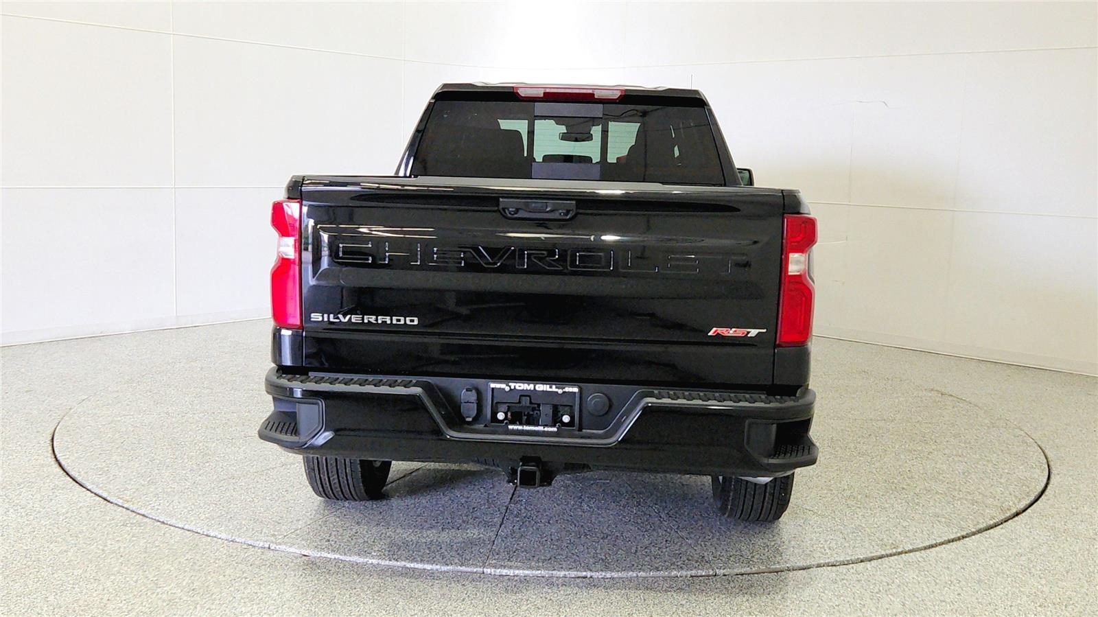 View vehicle photo 6