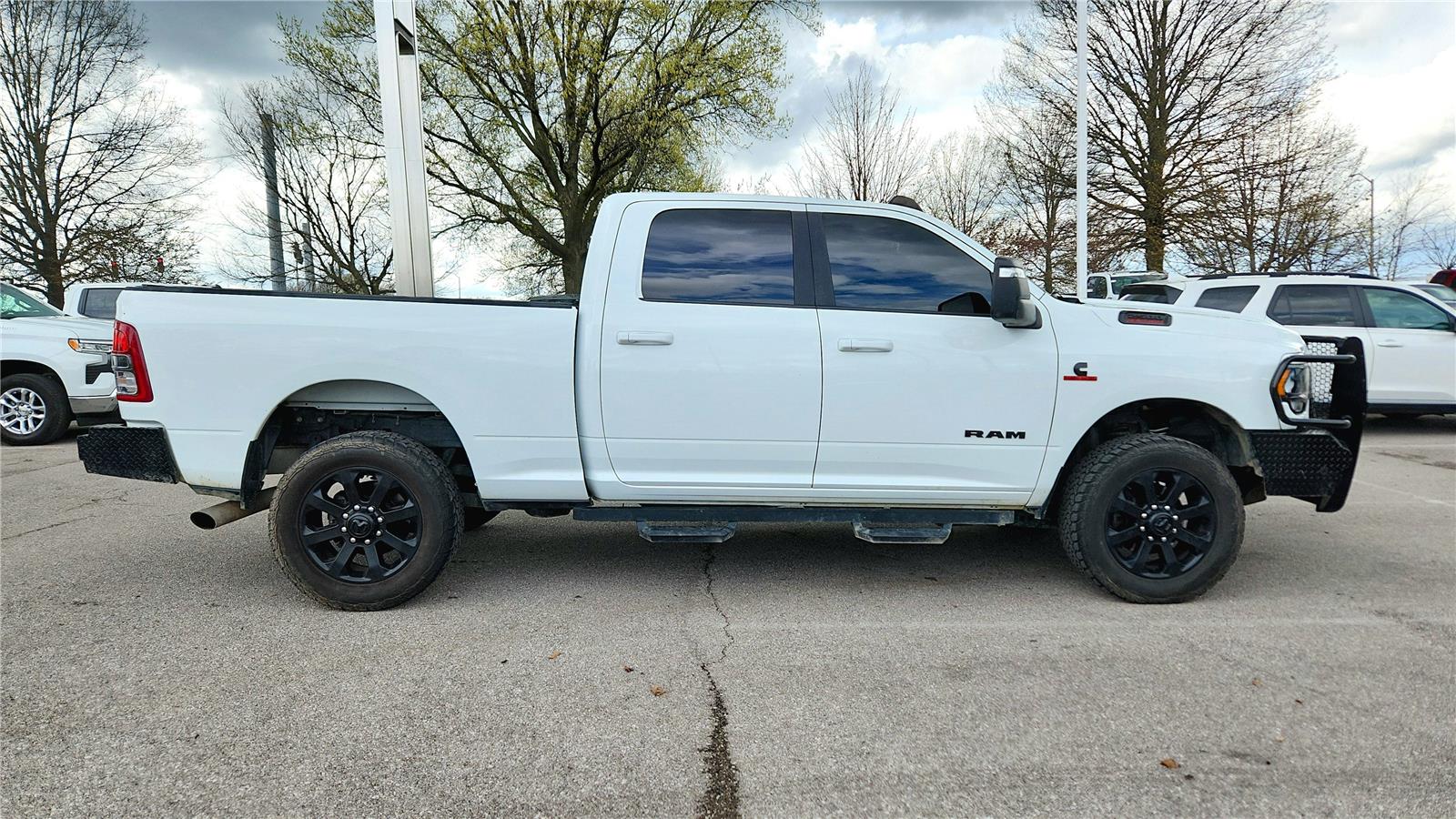 Bright White Clearcoat 2023 RAM 2500 Big Horn Crew Cab 4WD Pickup Truck Four-Wheel Drive 6-Speed Automatic