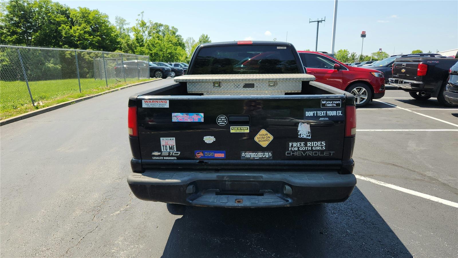 View vehicle photo 3