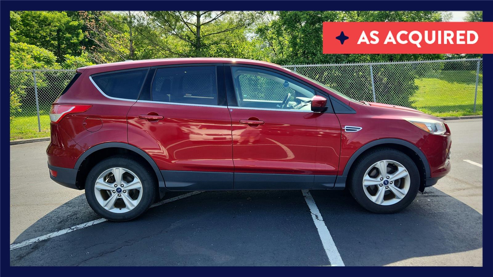 Ruby Red Metallic Tinted Clearcoat 2014 Ford Escape SE FWD SUV / Crossover Front-Wheel Drive 6-Speed Automatic