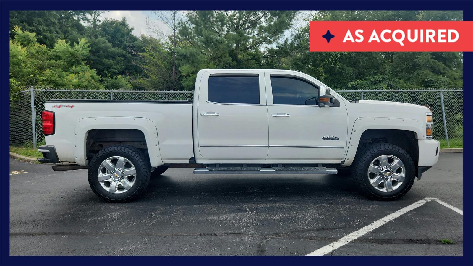 Summit White 2016 Chevrolet Silverado 2500HD Pickup Truck Four-Wheel Drive 6-Speed Automatic