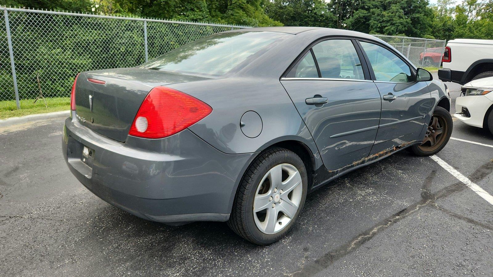 Used 2008 Pontiac G6 G6 with VIN 1G2ZG57B284185278 for sale in Florence, KY