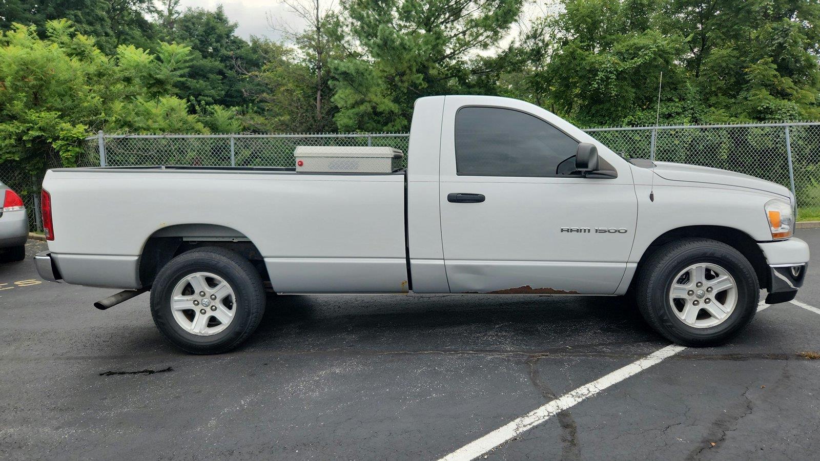 2006 Dodge RAM 1500 SLT RWD