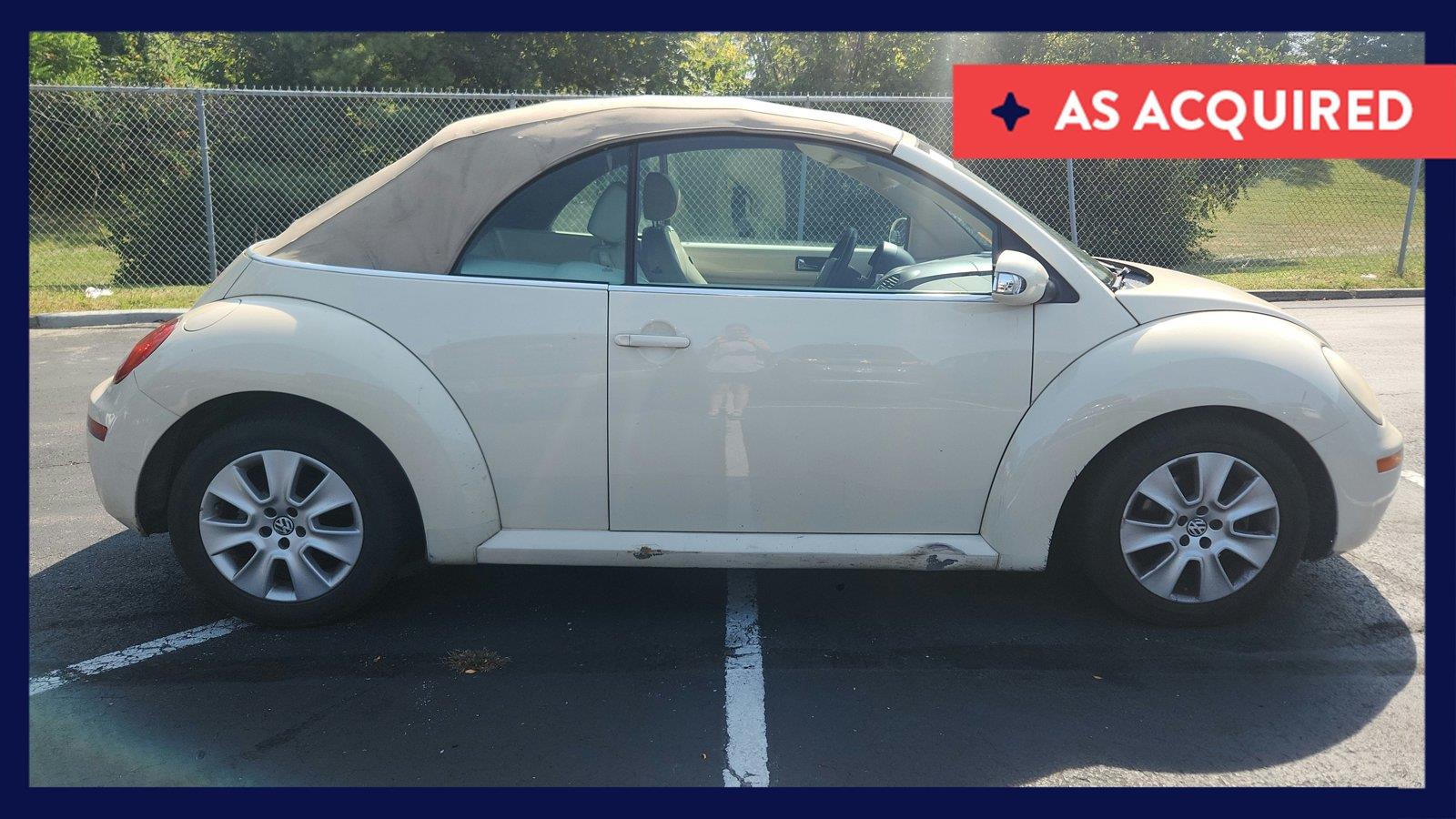 Brown (Harvest Moon Beige/Cream Roof) 2009 Volkswagen Beetle Hatchback Automatic