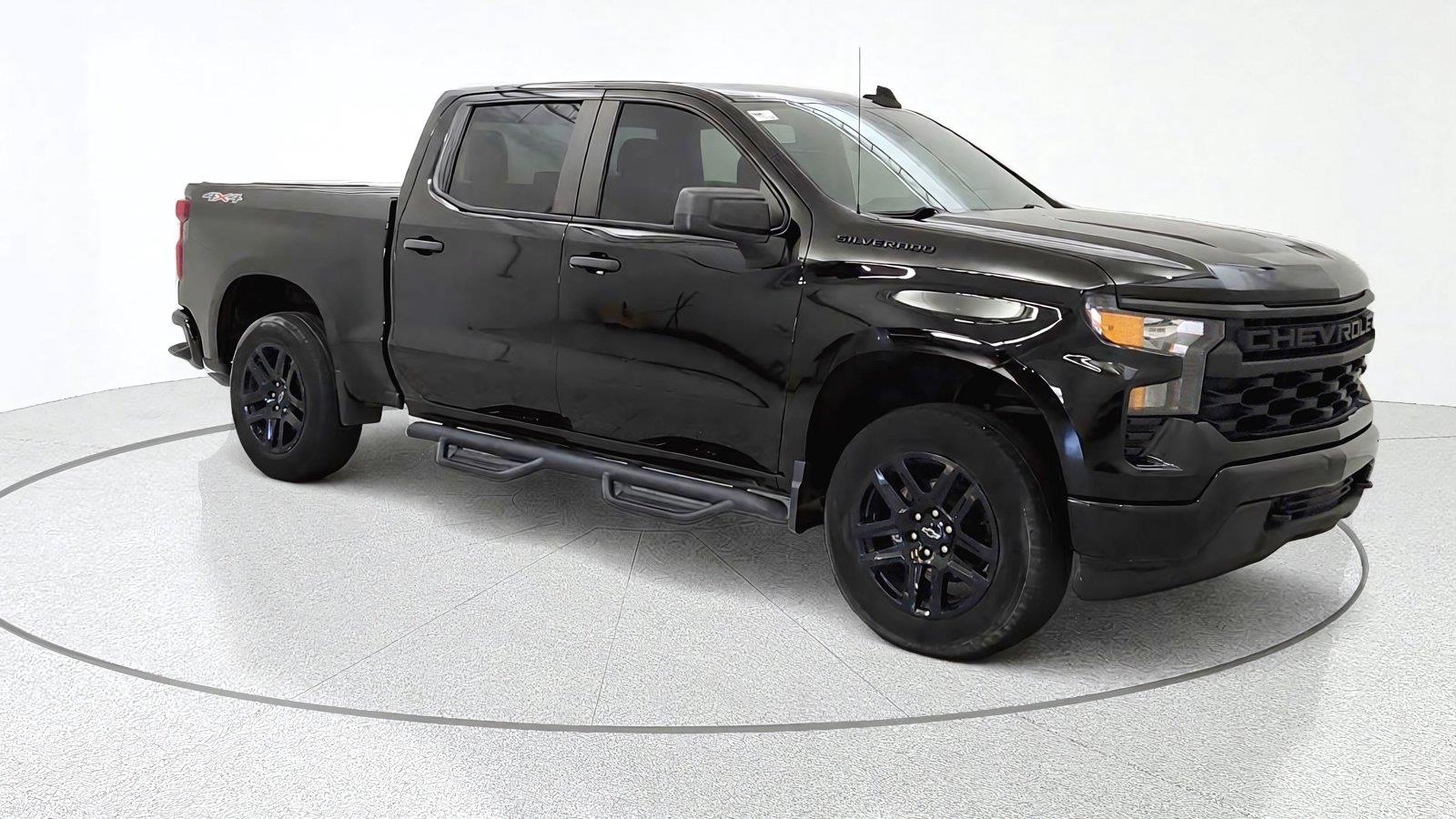 2023 Chevrolet Silverado 1500 Custom Crew Cab 4WD