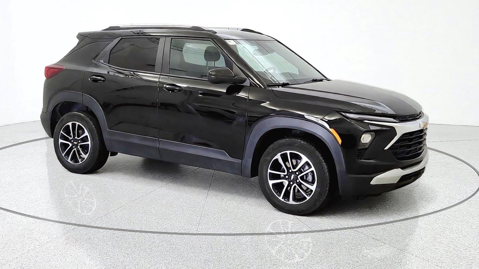 Mosaic Black Metallic 2024 Chevrolet Trailblazer SUV / Crossover Four-Wheel Drive 9-Speed Automatic