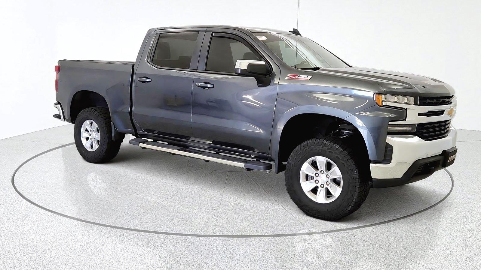 Shadow Gray Metallic 2019 Chevrolet Silverado 1500 Pickup Truck Four-Wheel Drive 8-Speed Automatic