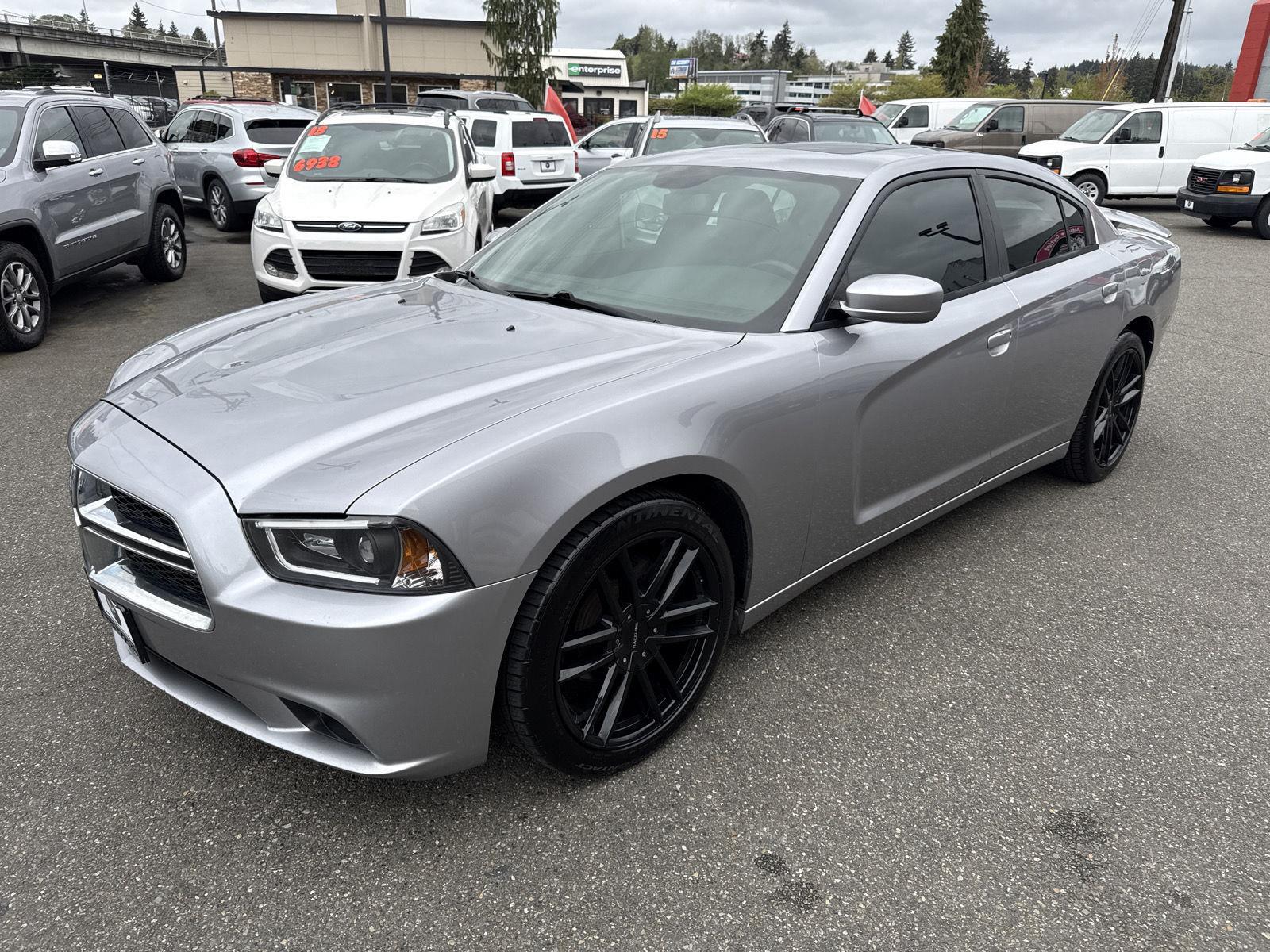 Billet Silver Metallic 2013 Dodge Charger SXT RWD Sedan Rear-Wheel Drive 8-Speed Automatic