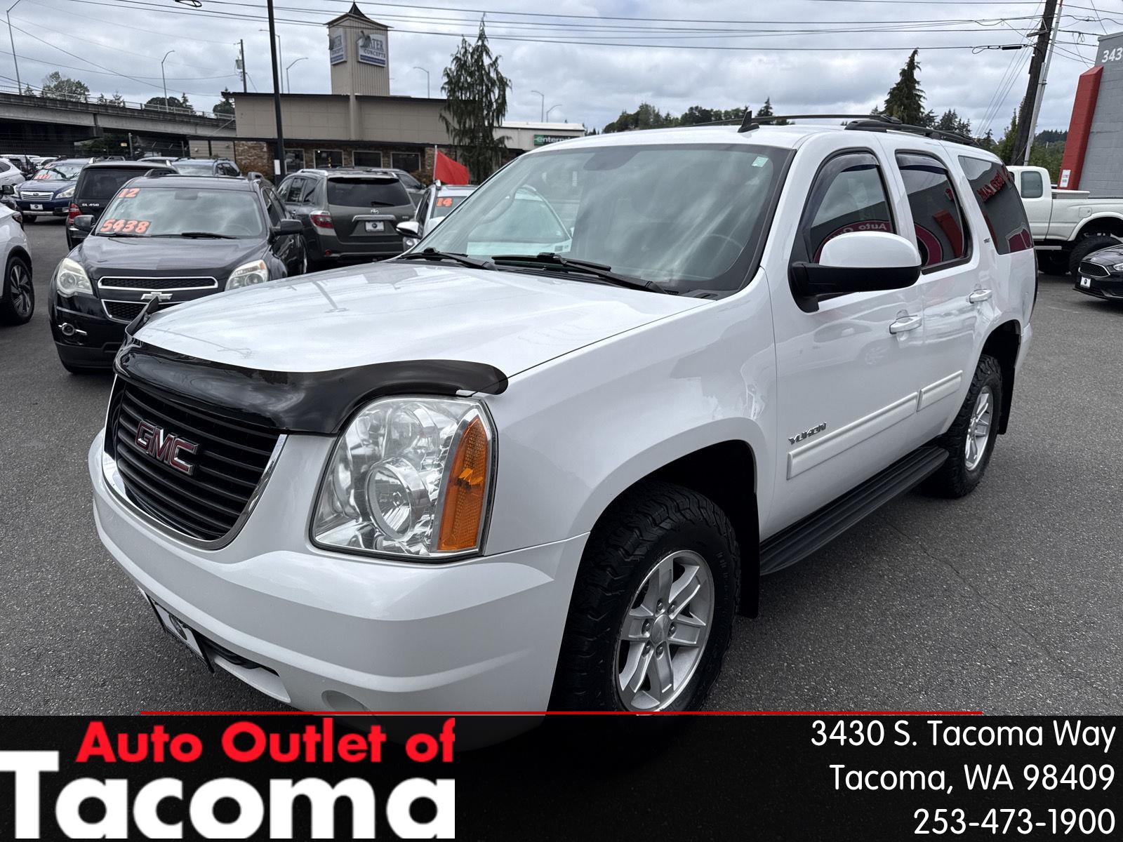 Summit White 2013 GMC Yukon SUV / Crossover Four-Wheel Drive 6-Speed Automatic