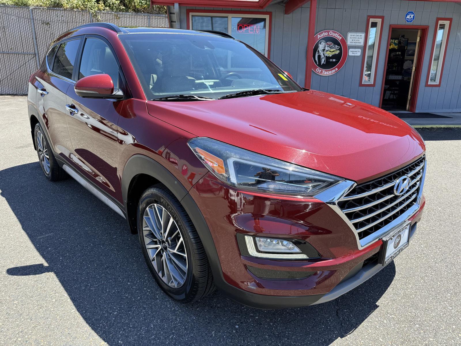 View vehicle photo 4