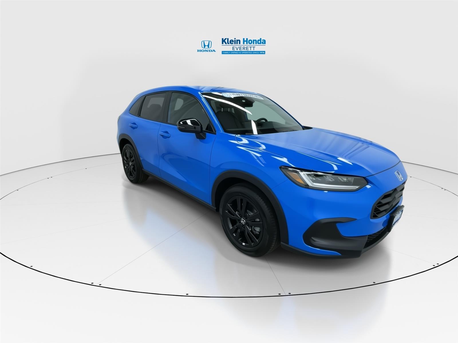 View vehicle photo 4