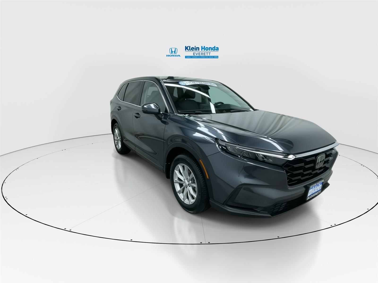 View vehicle photo 4