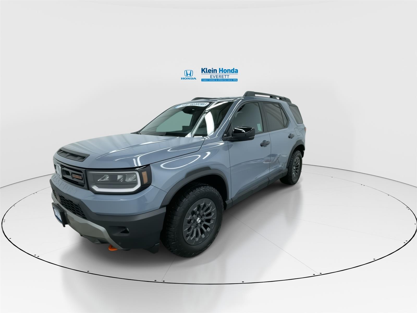 View vehicle photo 6