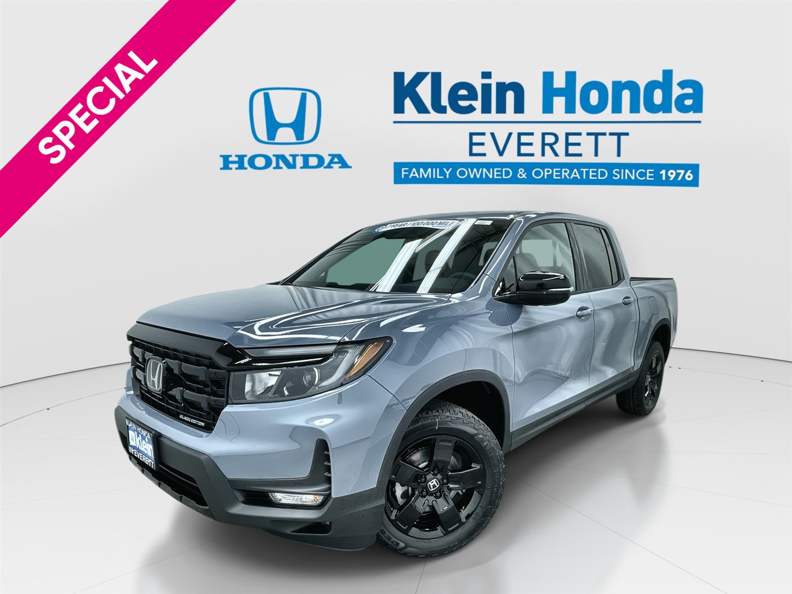 Sonic Gray Pearl 2026 Honda Ridgeline Black Edition AWD Pickup Truck All-Wheel Drive Automatic