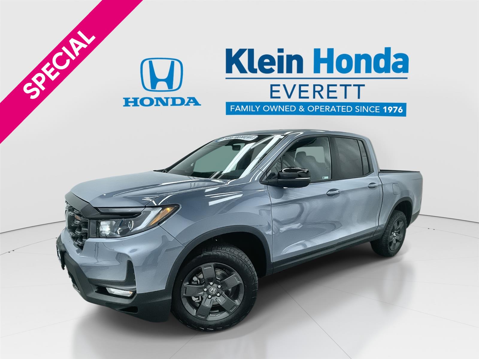 Sonic Gray Pearl 2026 Honda Ridgeline TrailSport AWD Pickup Truck All-Wheel Drive 9-Speed Automatic