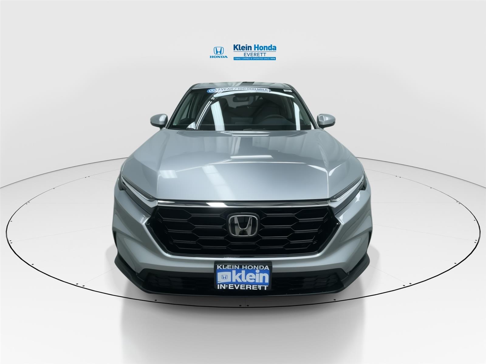 View vehicle photo 5