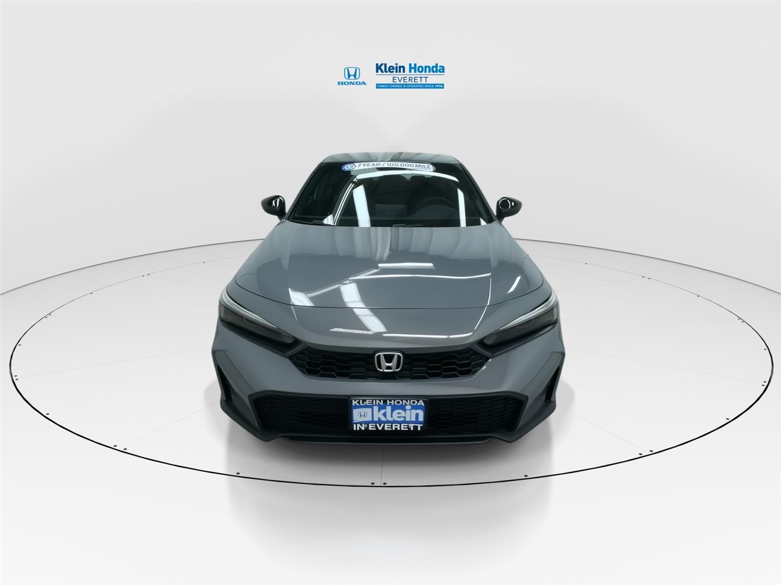 View vehicle photo 5